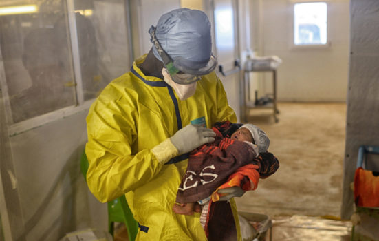 Flere overlevende efter ebola kæmper stadig med fysiske eller psykiske problemer.