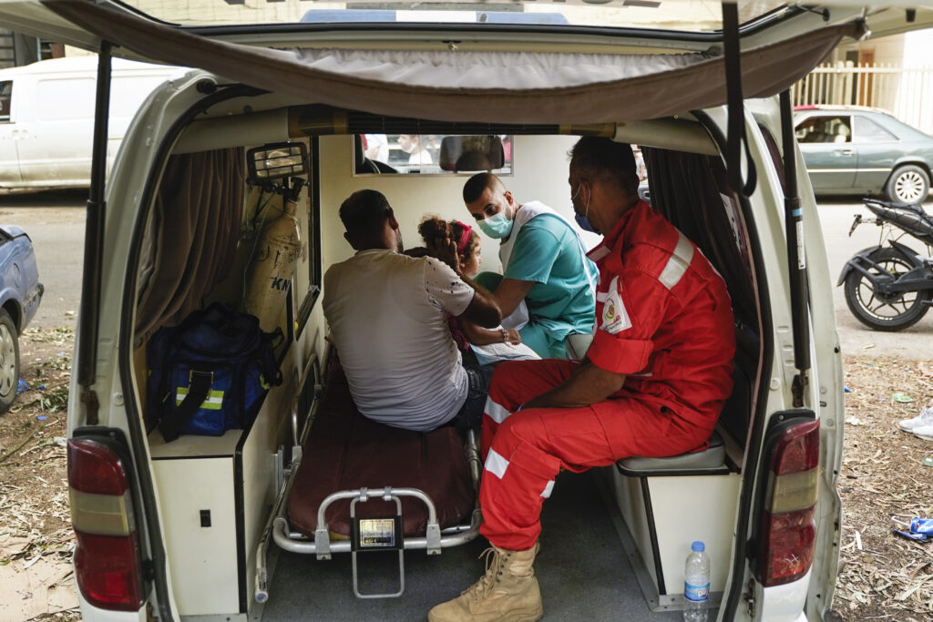 Læger uden Grænser (MSF) hjælper efter eksplosionen i Beirut