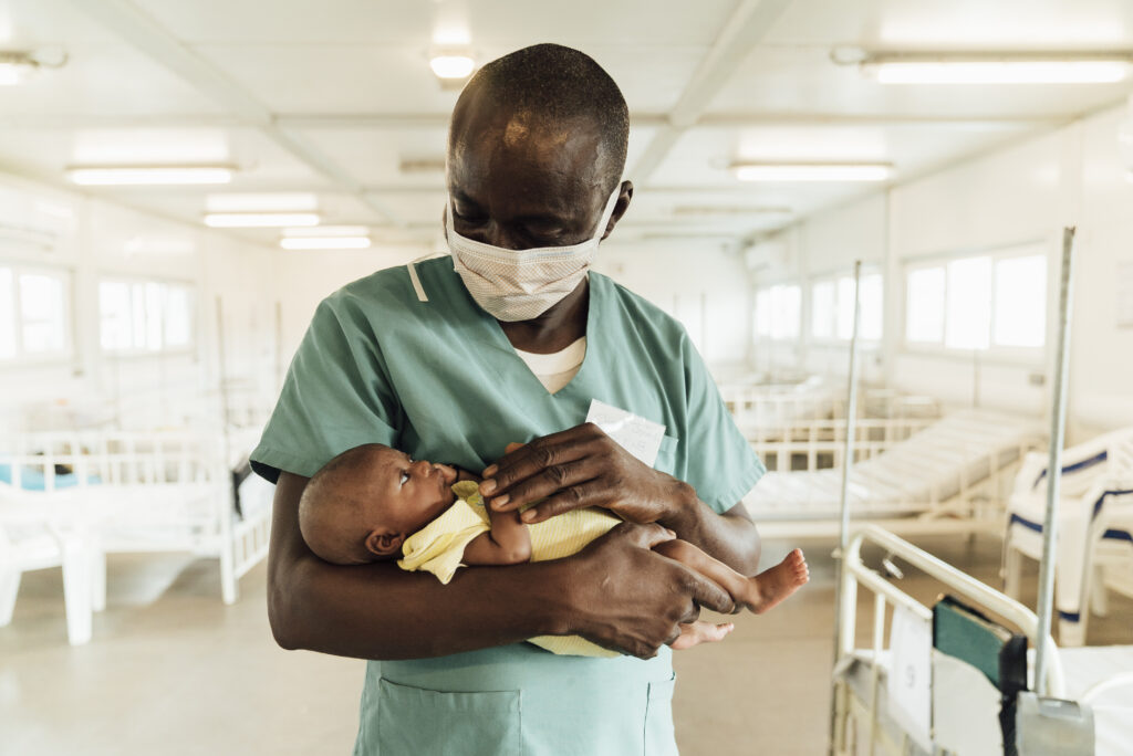 Læger uden Grænsers (MSF) børnehospital i Kenema i Sierra Leone
